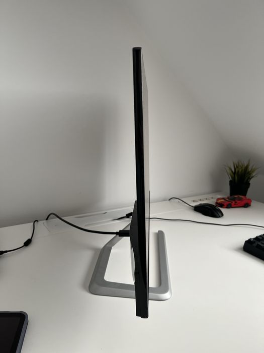 Monitor APC 27’ 1080P