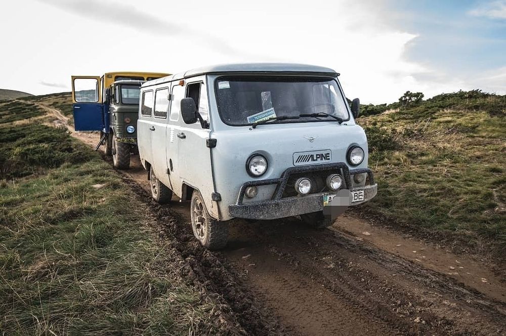 Трансфер на Драгобрат,джипінг,поїздки до озер Герешаска,Ворожеска