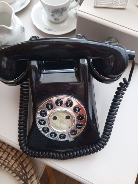 Stary aparat telefoniczny