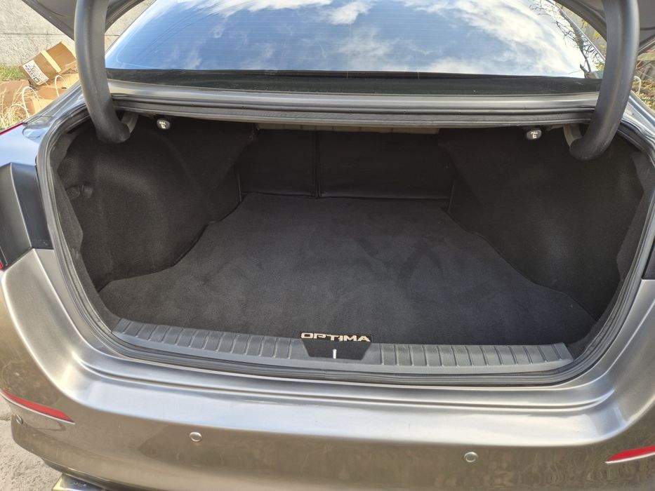 Кіа  OPTIMA 2.4 GDI 2014р.