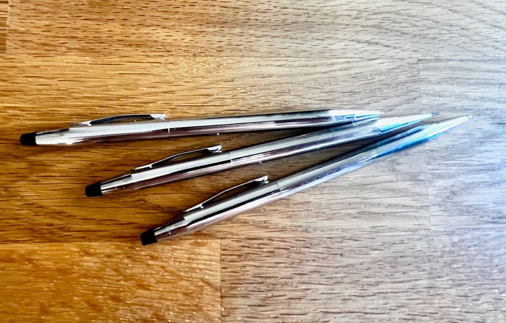 Caneta e 2 lapiseiras cromadas CROSS Classic Century Lustrous — 90€