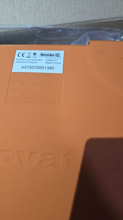 Novation Launchpad Mini MKI Acessórios De Áudio como novo