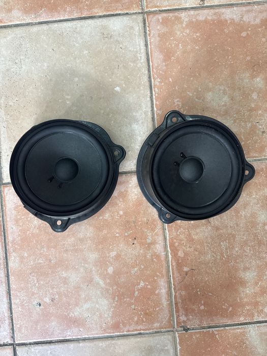 Colunas som portas tras Mercedes CLS W219