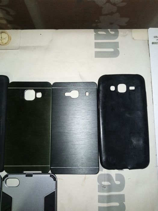 Чехлы на телефоны