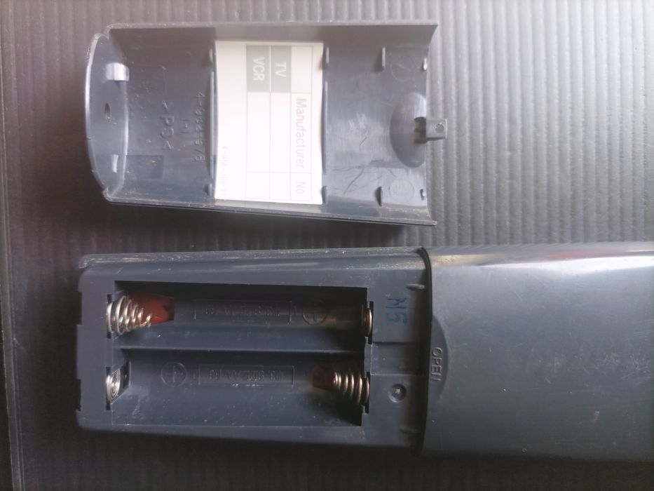 Controlo Remoto Universal Sony RM-V8T