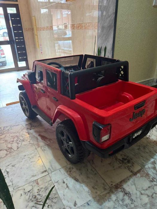 JEEP Rubicon Infantil Eletrico 12V.  2 Lugares  M.Feber