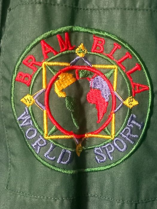 Продам женский пуховик.