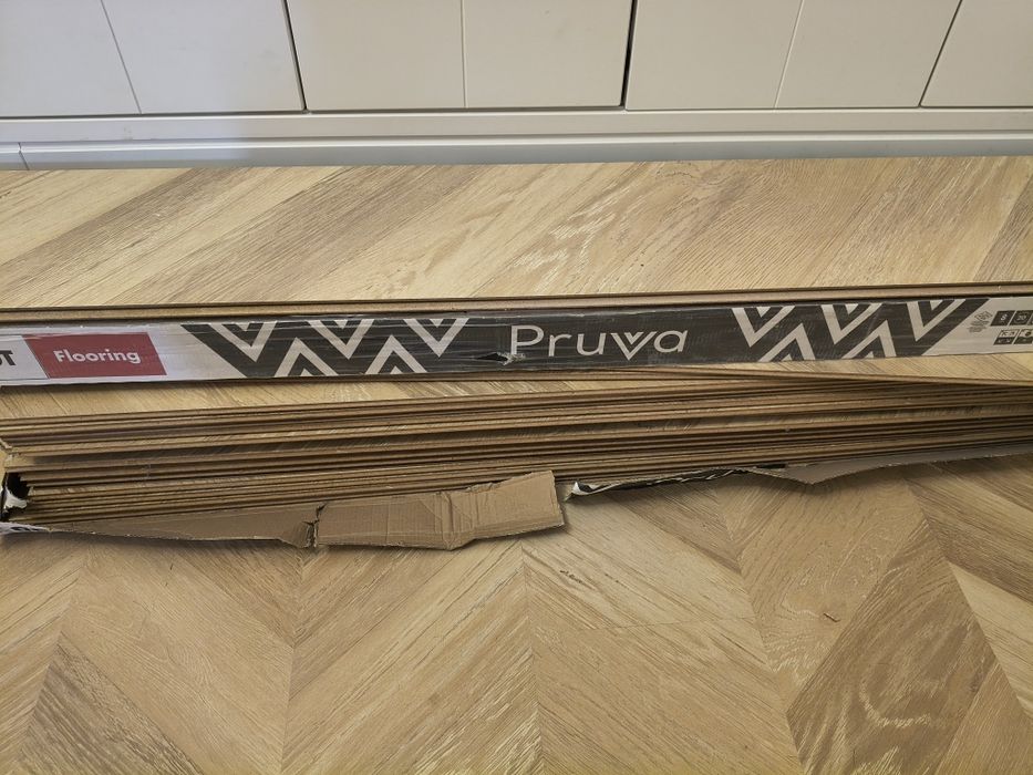 Nowe - Panele podłogowe AGT Pruva – ok. 5 m²