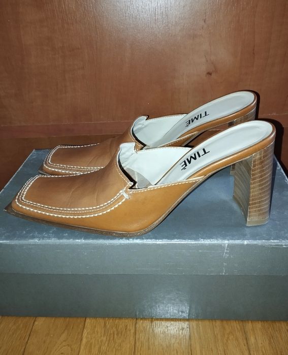 Klapki typu mule na wysokim obcasie z odkrytą pięta rozmiar 35,5 wiosn