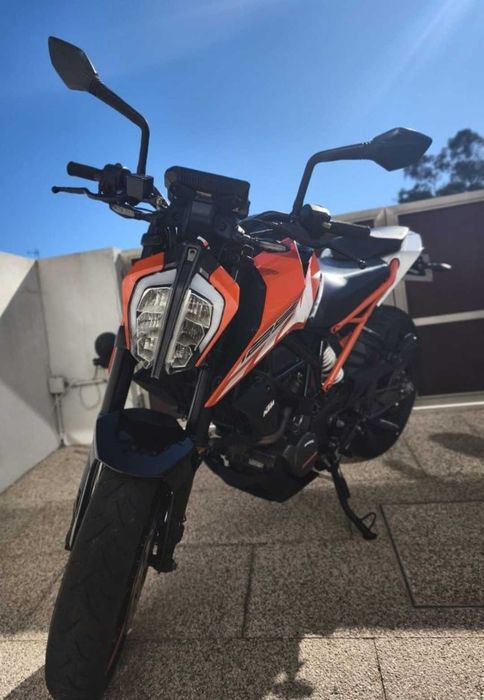 Mota KTM Duke 125