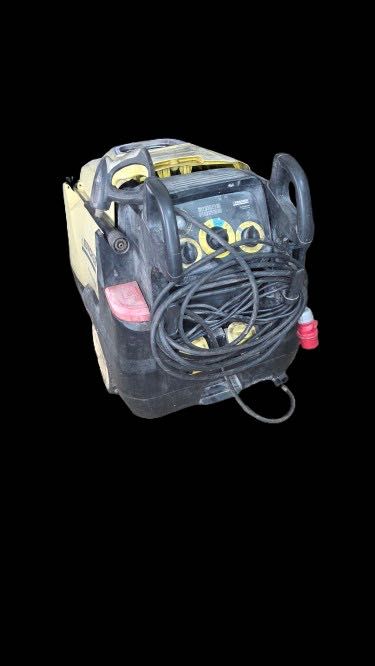 Професійна мойка KARCHER с нагревом воды ВЫСОКОГО ДАВЛЕНИЯ