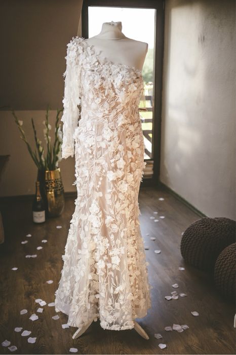 Suknia ślubna oksana mukha