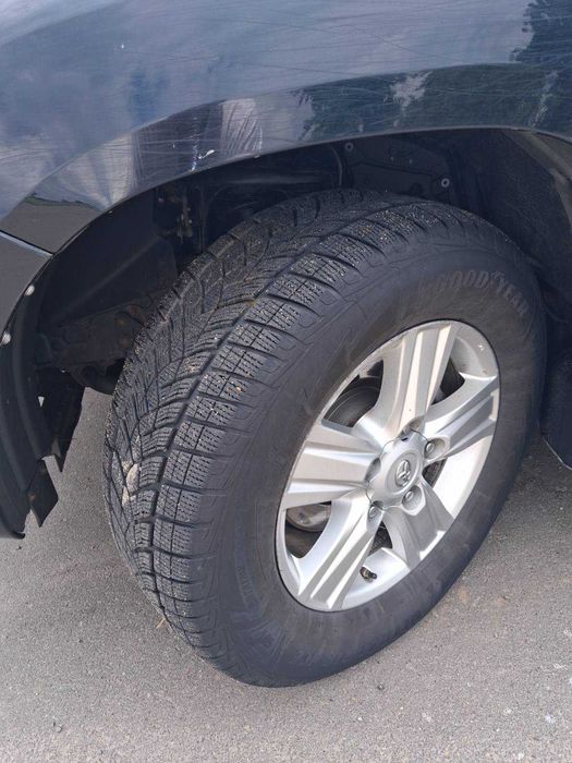 Toyota Land Cruiser комплектації Brownstone