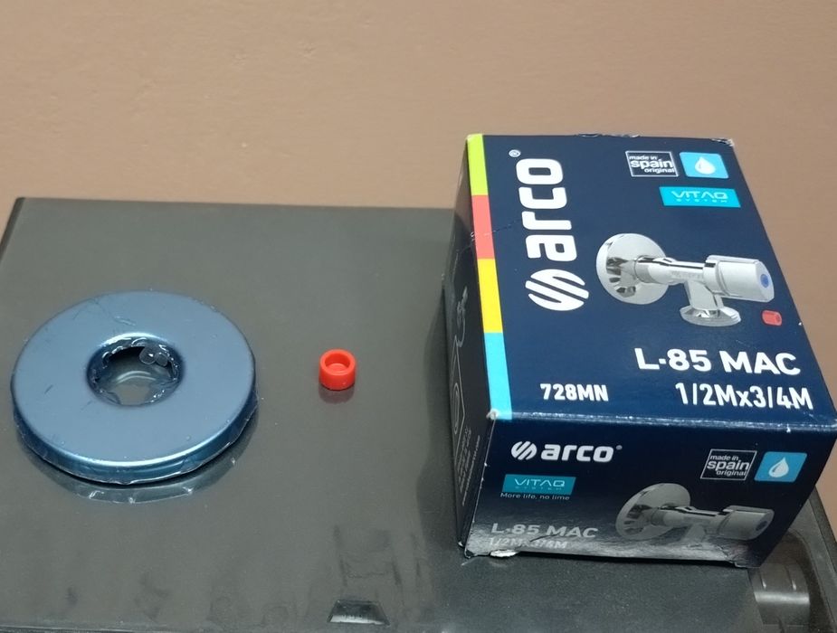 Oddam zaślepki zaworu ze zdjęcia