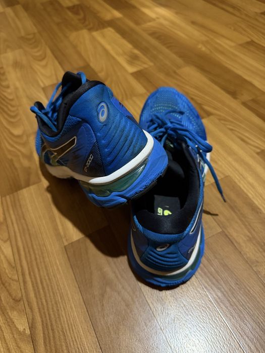 Чоловічі кросівки для бігу ASICS Gt-2000 8