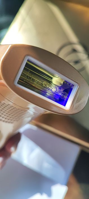 Лазерний епілятор з IPL (ліфтинг+регенерація шкіри+боротьба з акне)