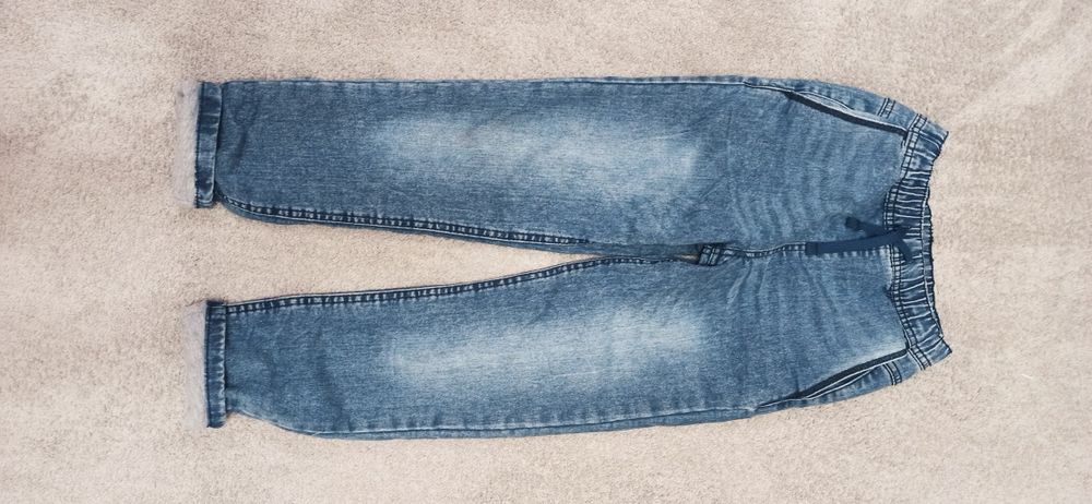 Jeansy, spodnie chłopięce rozm. 134