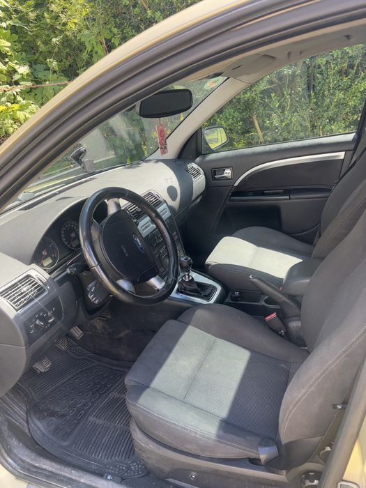 Ford Mondeo  263 000km  przebieg