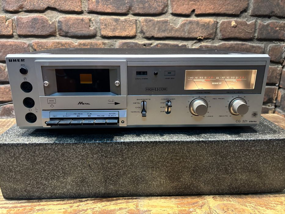 Magnetofon Uher CG 321