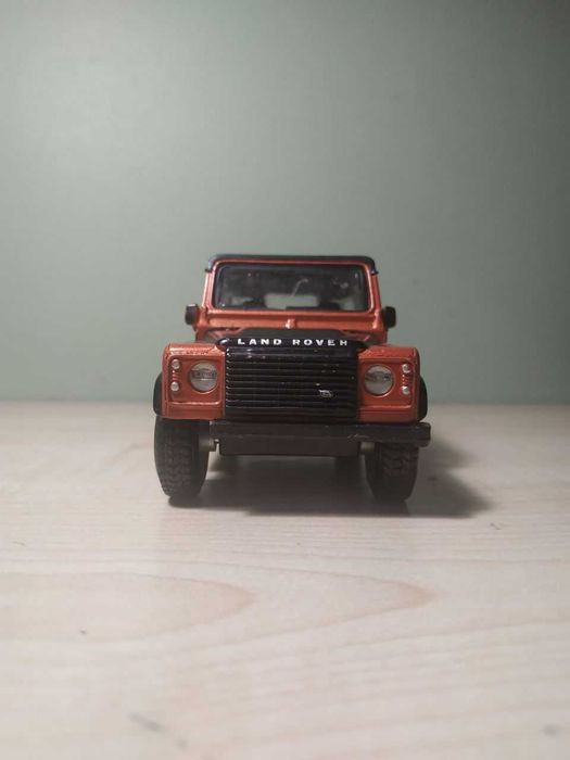 машинка LAND ROVER
