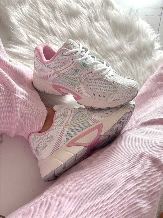 Кросівки Nike V5 RNR White Pink Blue