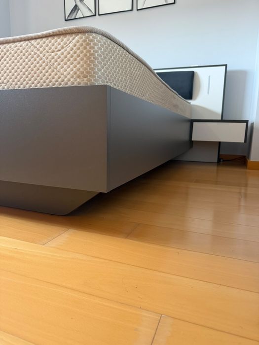 Cama de casal baú com led