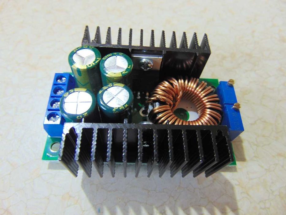 Мощный DC-DC понижающий модуль XL4016 CC CV 9A 300W для LED и зарядки