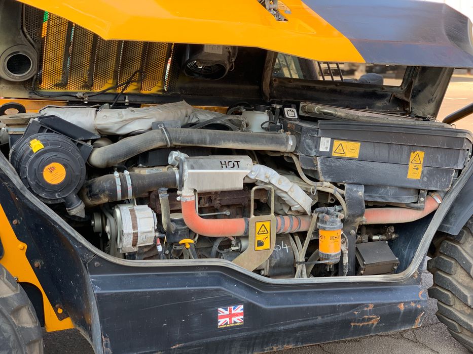 Телескопічний навантажувач JCB 525-60 Телескопический погрузчик 2,5т