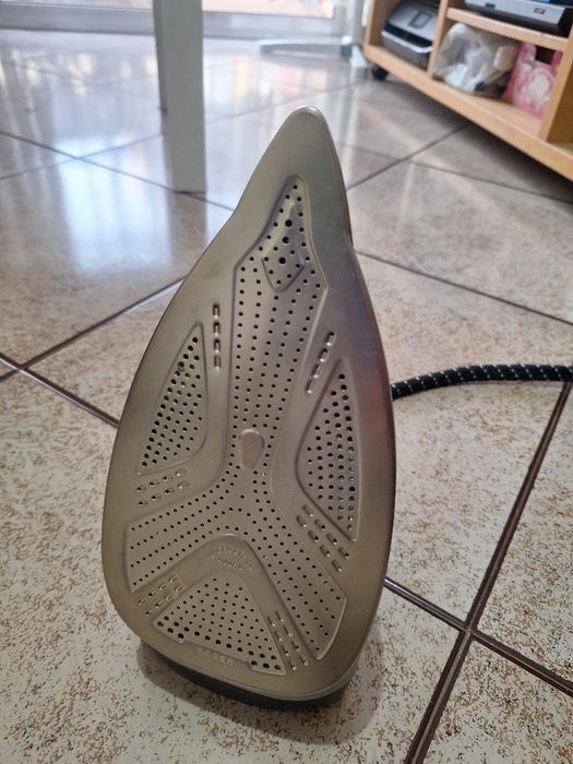 Ferro a vapor rowenta
