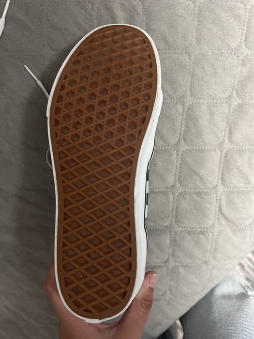 Vendo Ténis bota da marca Vans . Pode ser para Homem ou Mulher