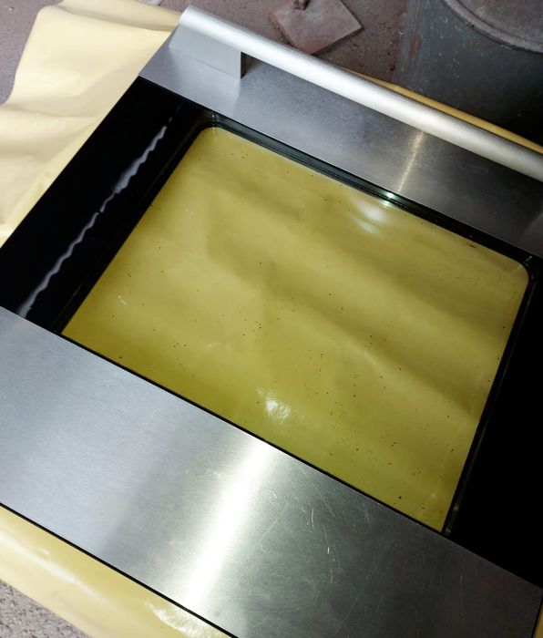 Стекло 3, 4, 5, 6, 8 мм. Подрежу в размер стекло , зеркало