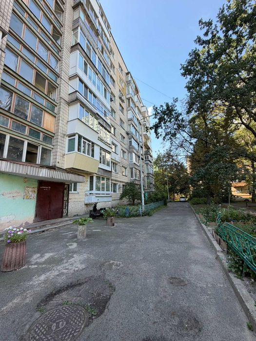 1 кімнатна квартири в 10 хв. від метро Житомирська, пр-т Берестейський 116а