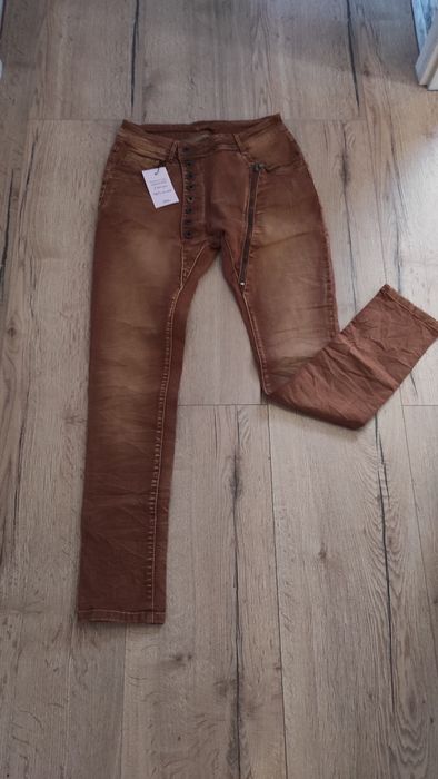 Spodnie typu baggy 36