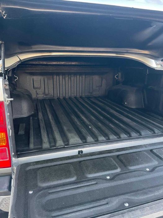 Toyota Hillux Tracker