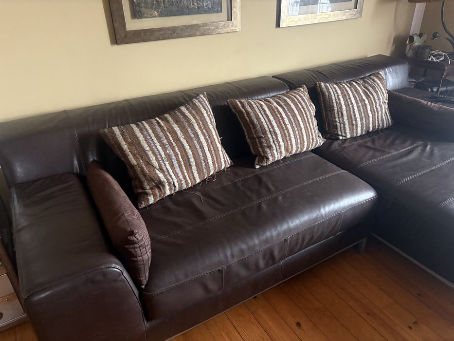 Sofa em pele 3 lugares
