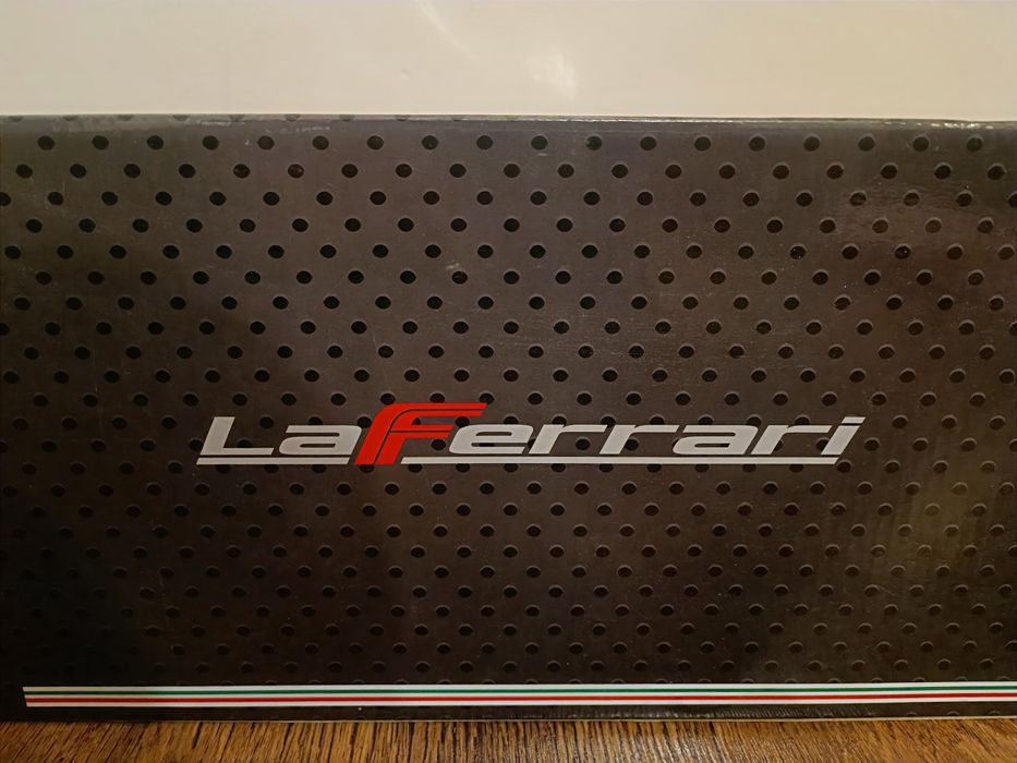 Ferrari LaFerrari – zdalnie sterowany model RASTAR (1:14)