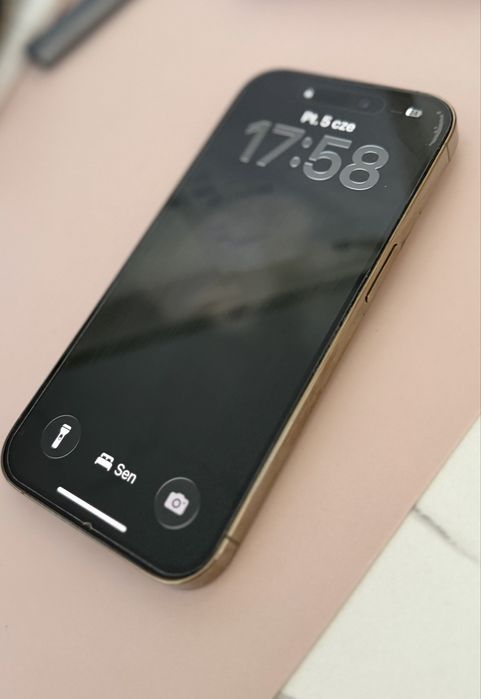 Iphone 14 pro telefon złoty