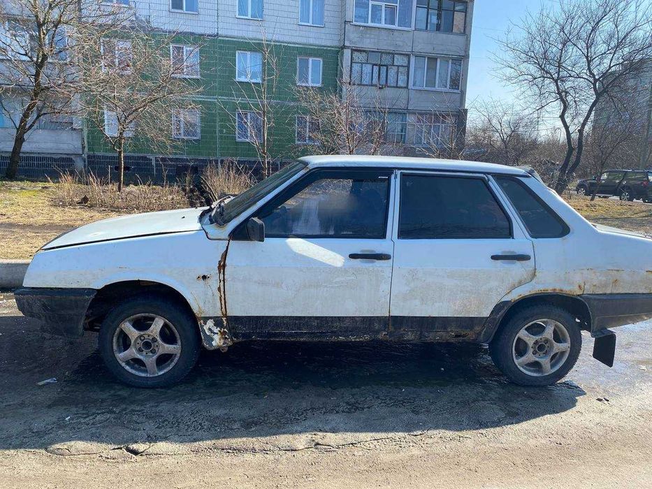 Продам автомобиль ВАЗ 21099