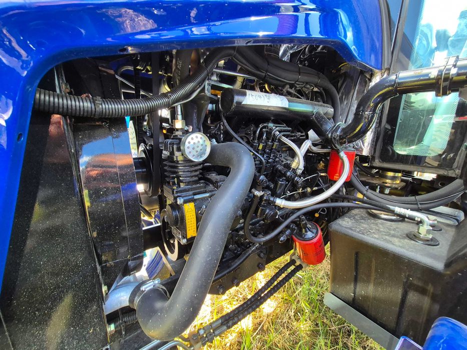 Трактор Файтер 504 с кабиной