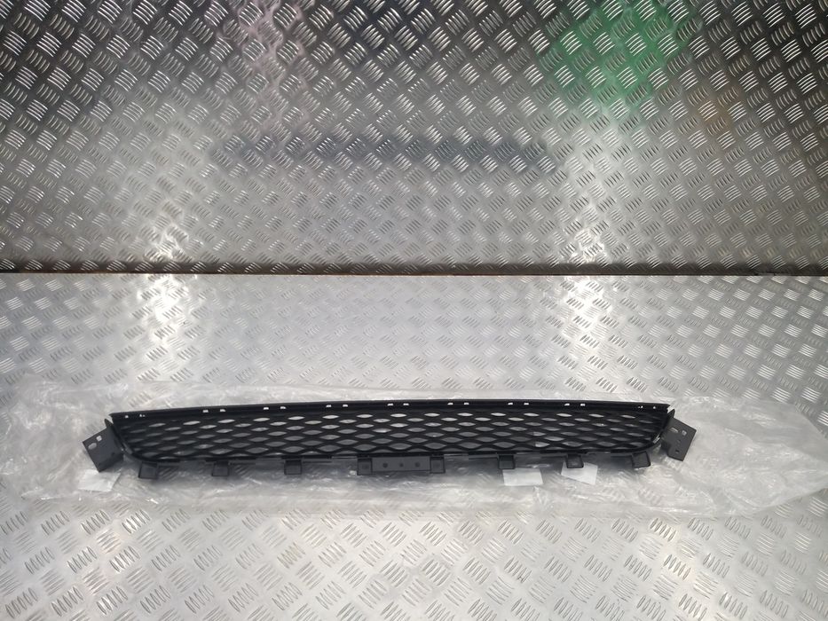 Решітка переднього бампера нова оригінал на Infiniti QX50 J55 2018+