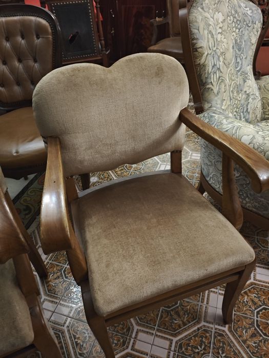 2 cadeirões em ótimo estado