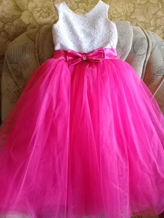 Нарядные платья .