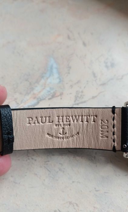 klasyczny kwarcowy Zegarek Paul Hewitt nowy w oryginalnym pudełku