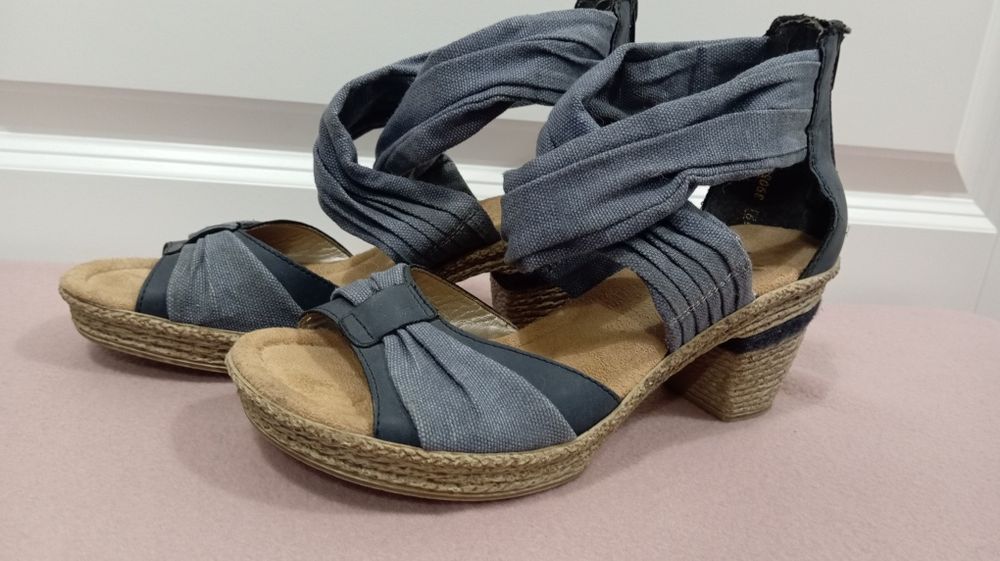 Mega paka butów (zestaw butów)