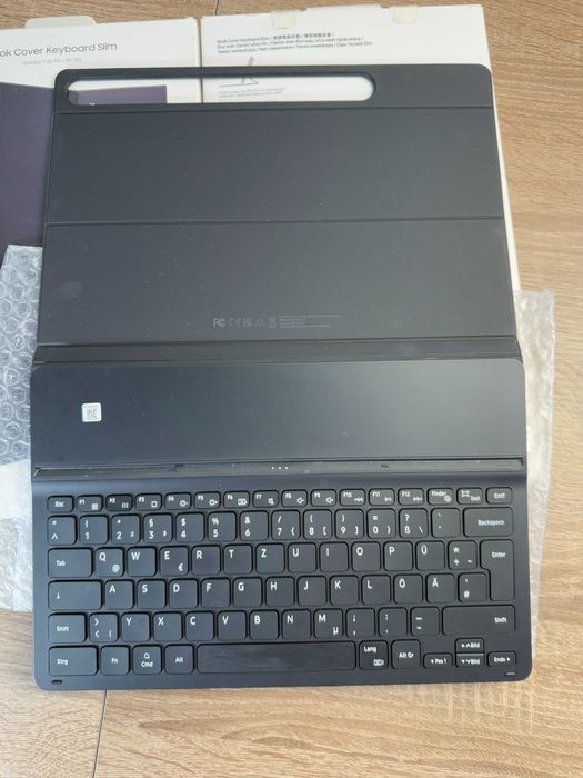 Чохол-клавіатура Samsung Tab S9+ Keyboard Slim Black EF-DX810 EF-DX815