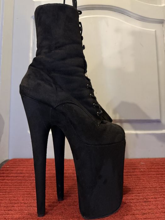 Стріпи Pleaser, 4 ка, 38-39