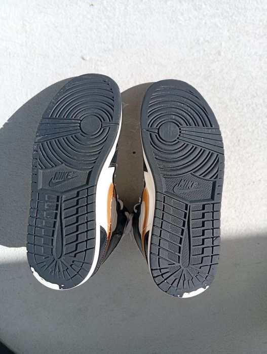Tênis Nike air Jordan white/gold/black 2019