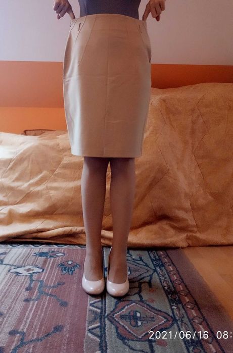 spódnica ołówkowa beżowa miękki materiał Orsay rozm M