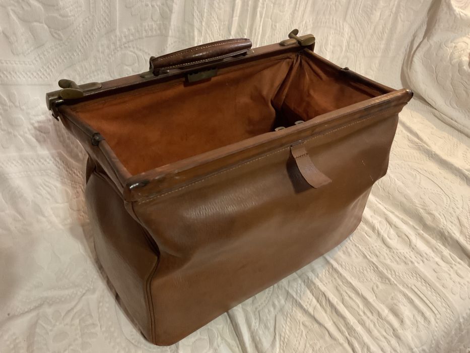 Maleta de médico em pele