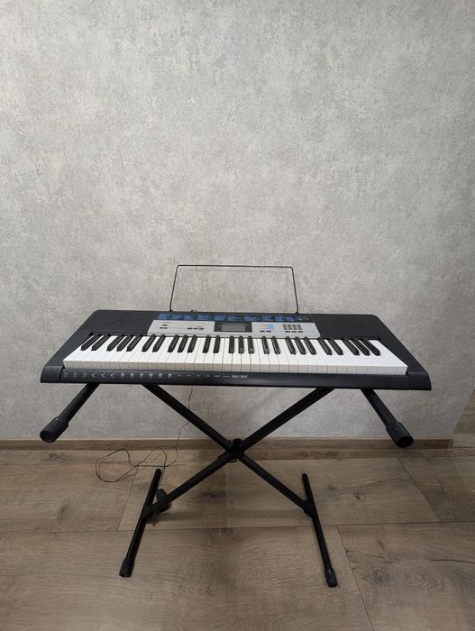 Синтезатор Casio